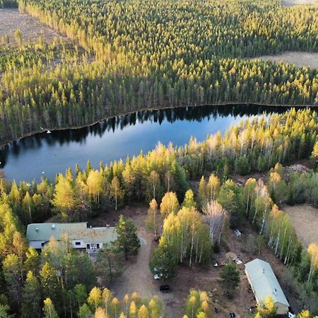 Отель Lapland Old School Муонио Экстерьер фото